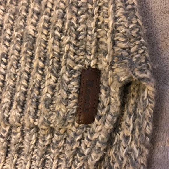 Roots cardigan - Picture 2 of 12